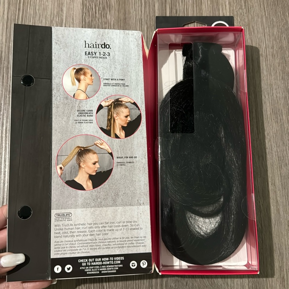 25in Straight Wrap Around Ponytail Extension, Black